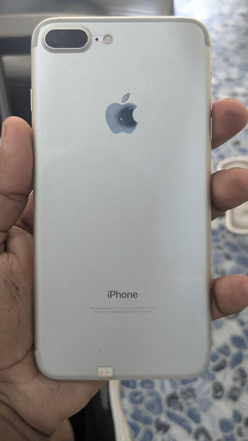 Apple iPhone 7 Plus 1