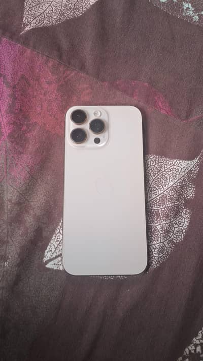 Apple iPhone 16 Pro Max