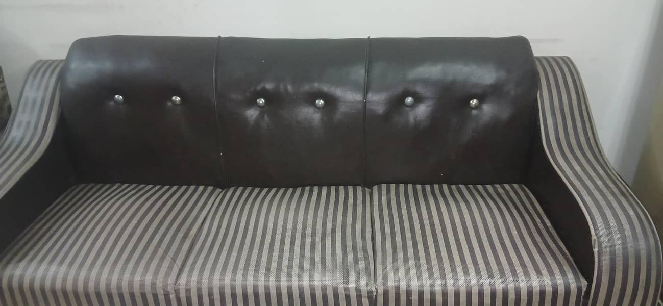 Sofa set 0