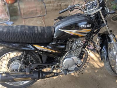Yamaha ybz 125z black color 2019model.