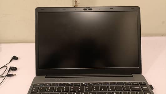 Laptop for Sale-AMD Ryzen 5 (7gen)/8RAM /256GB SSD