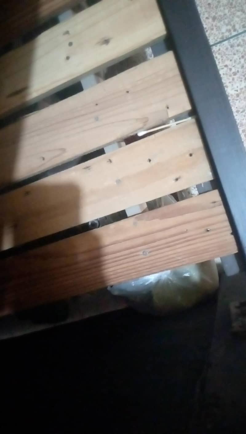 just bed 4