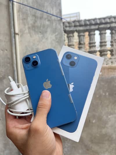 Apple iPhone 13 jv