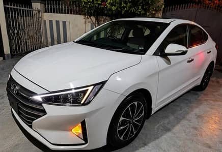 Hyundai Elantra GLS 2.0 Fully loaded