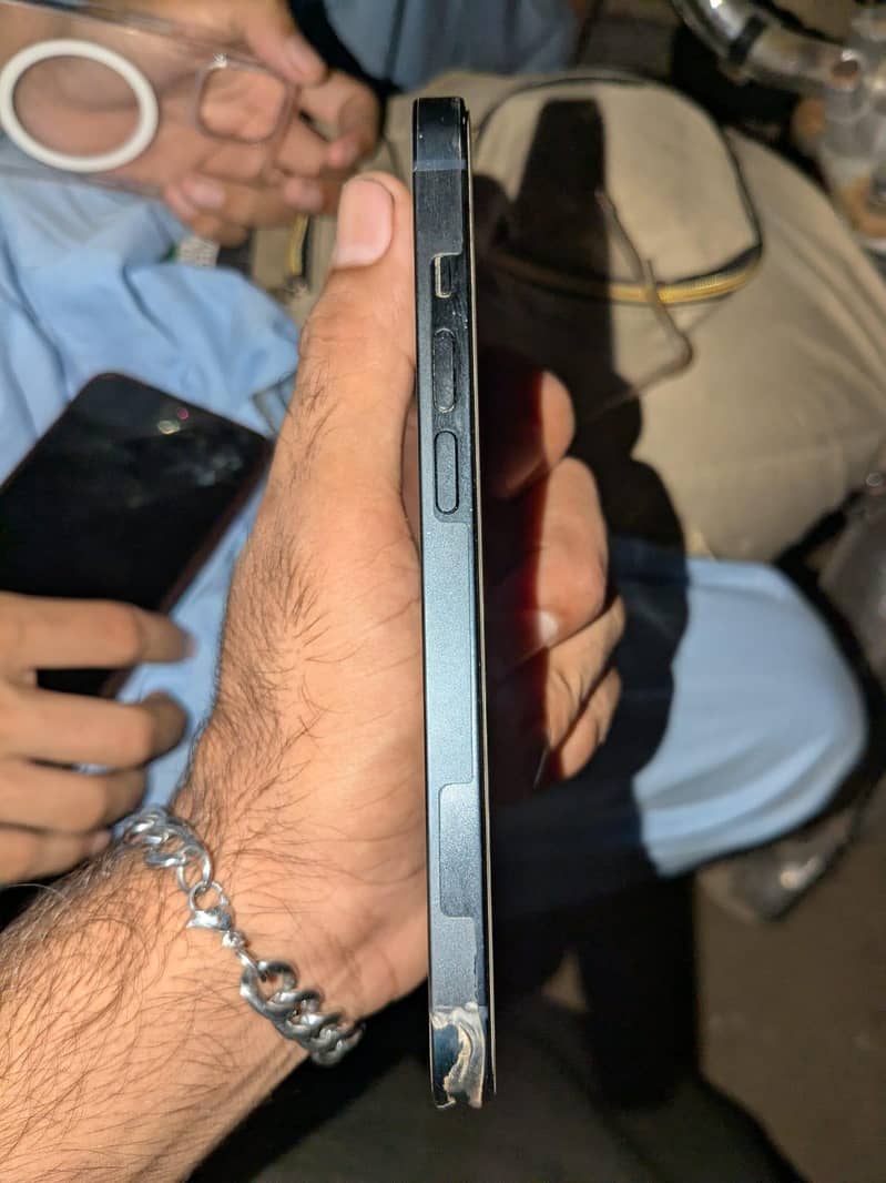 Apple iPhone 14 0