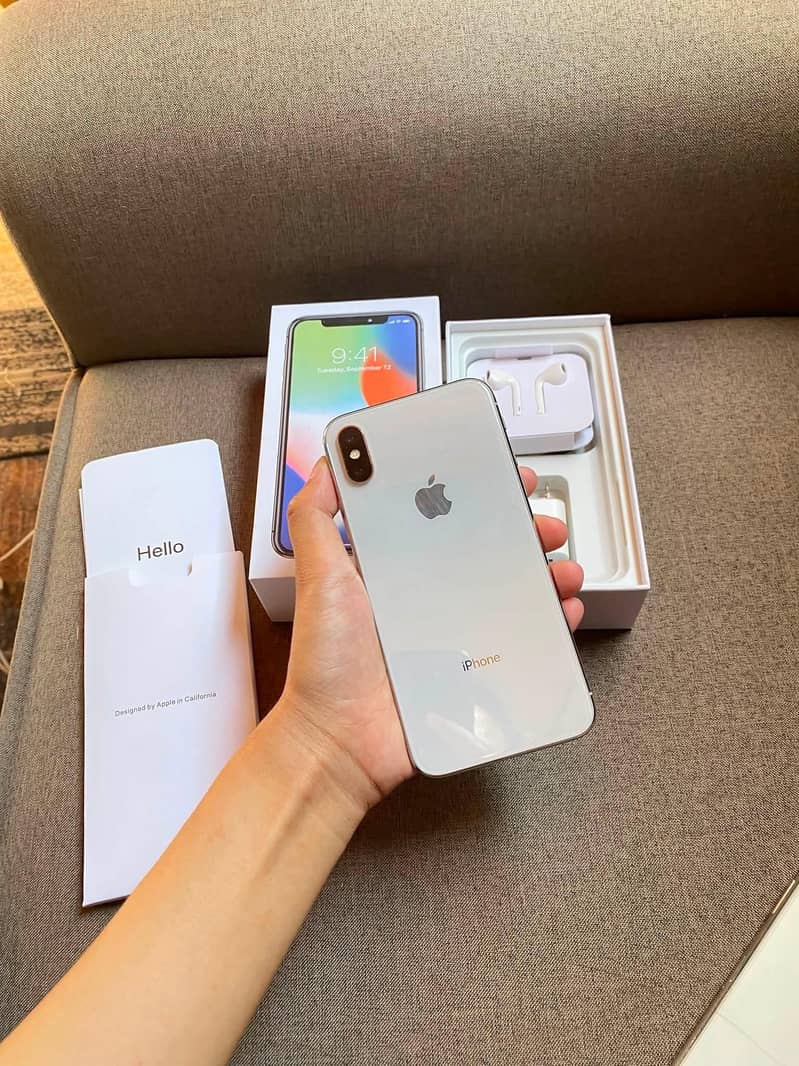 Apple iPhone X 6