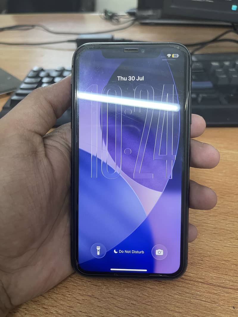 Apple iPhone 11 0