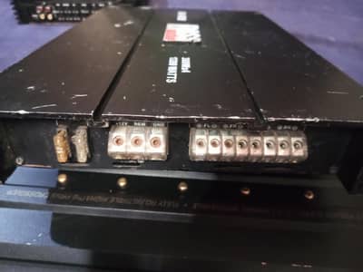 ORIGINAL MADE IN KOREA 4 CHANNEL POWER AMPLIFIER