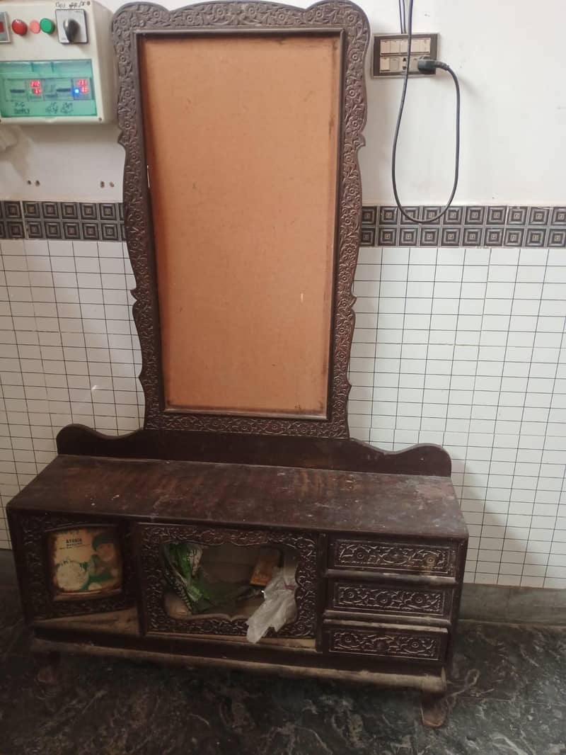 dressing table 0