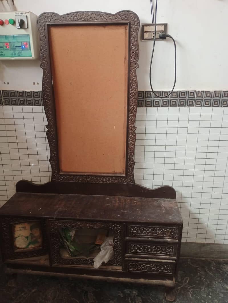 dressing table 1