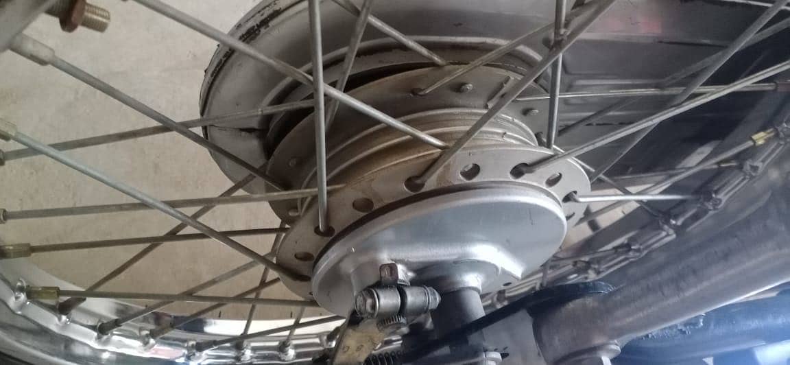 Honad CD 70cc 6