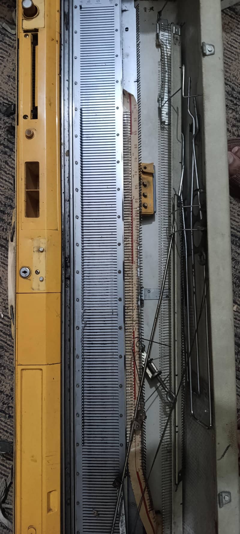 Knitting Machine 1