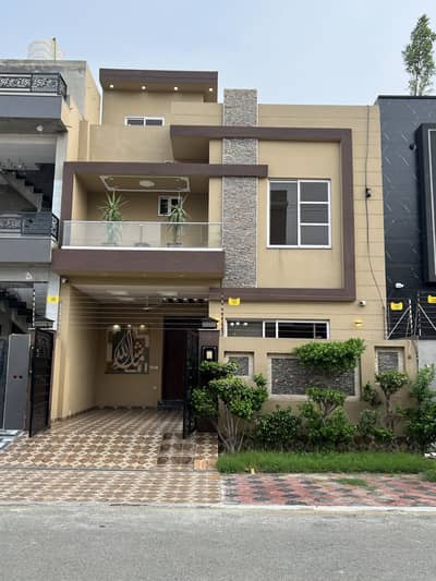 5 Marla Beautiful House For Sale In Central Park Housing Society Lahore