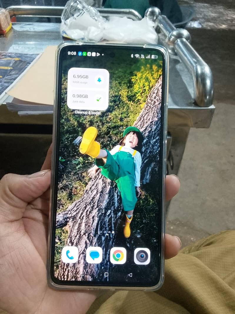 Realme 13 Plus 4