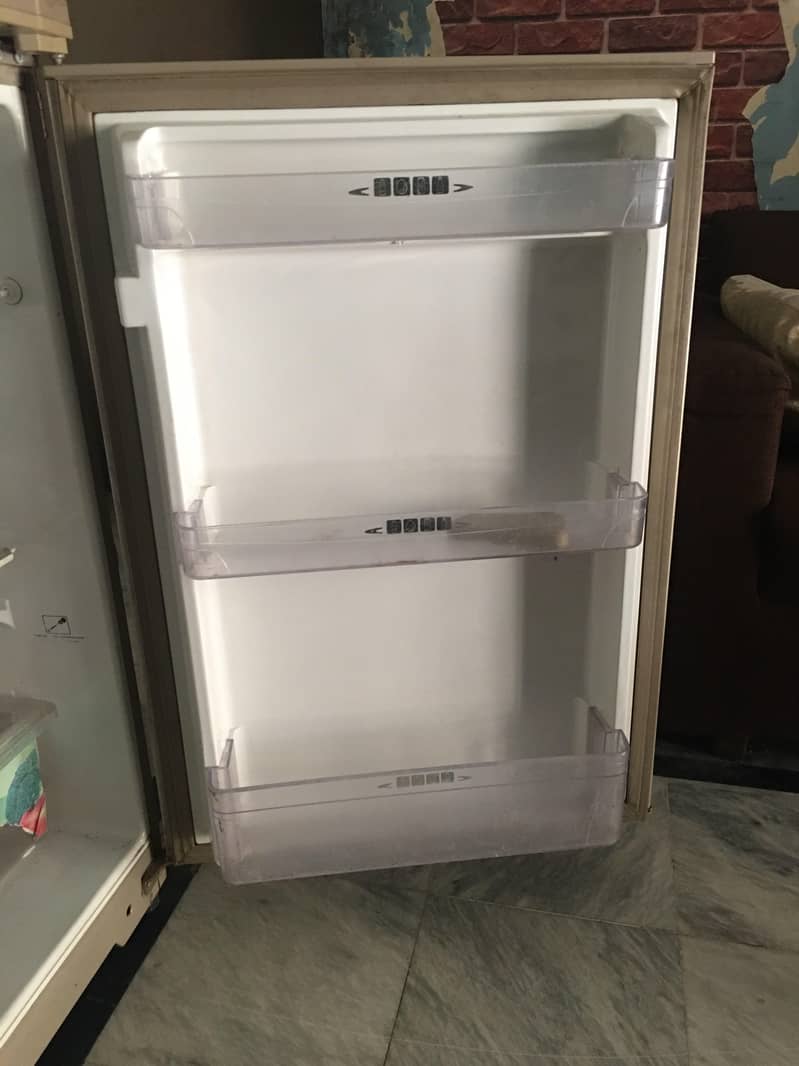 Fridge 4