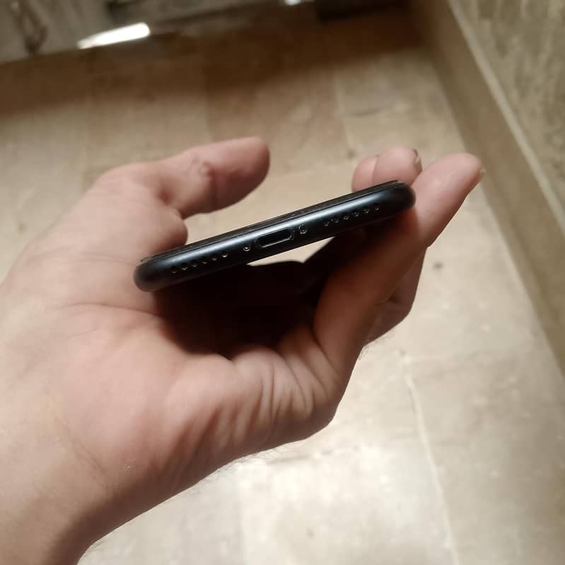 Apple iPhone SE 2