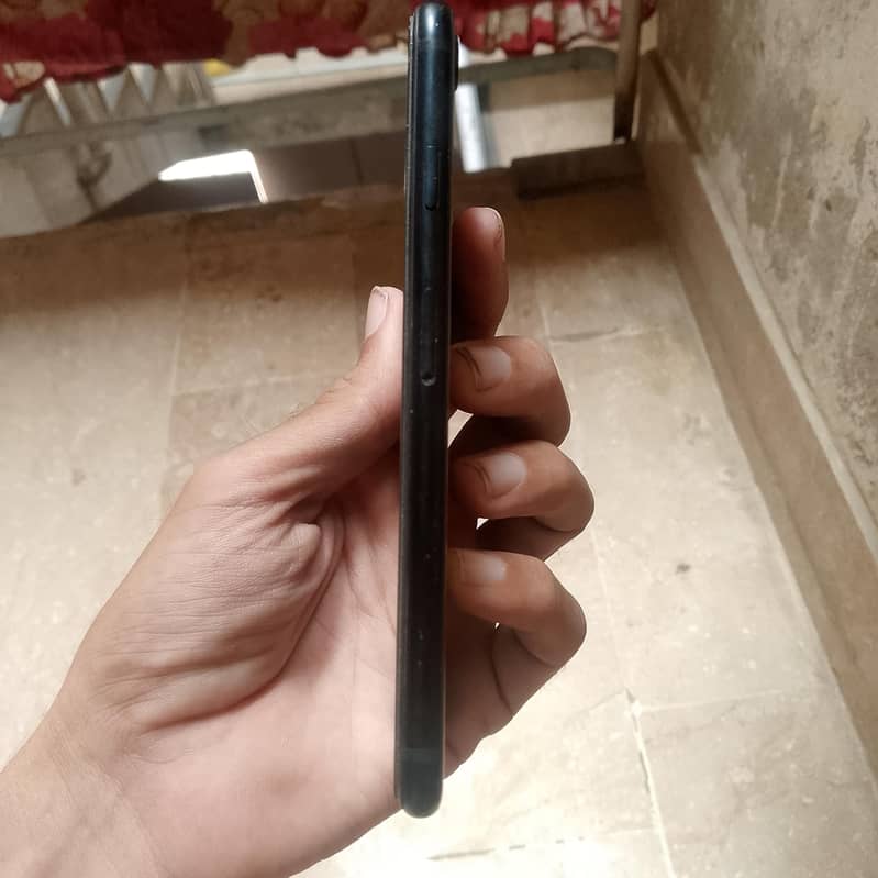 Apple iPhone SE 3