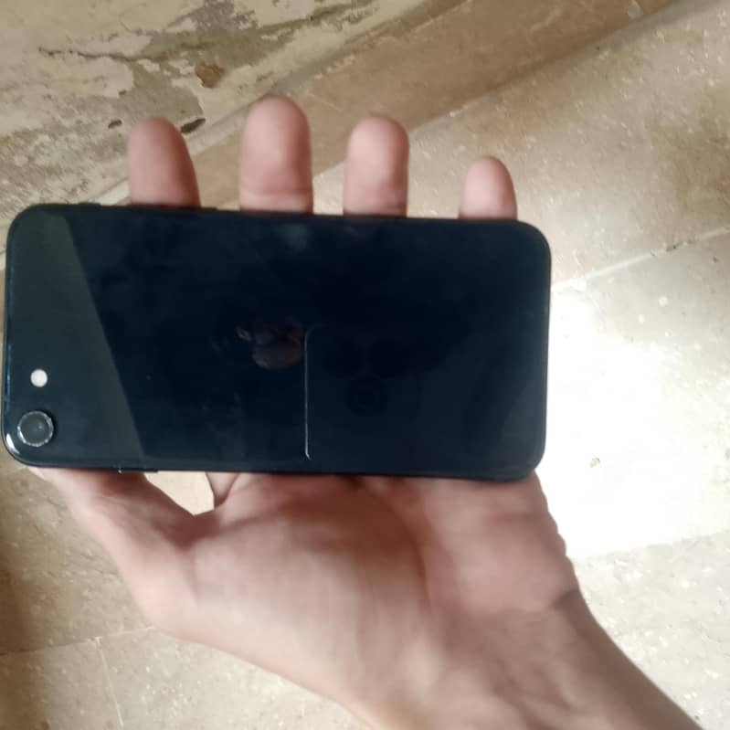 Apple iPhone SE 6