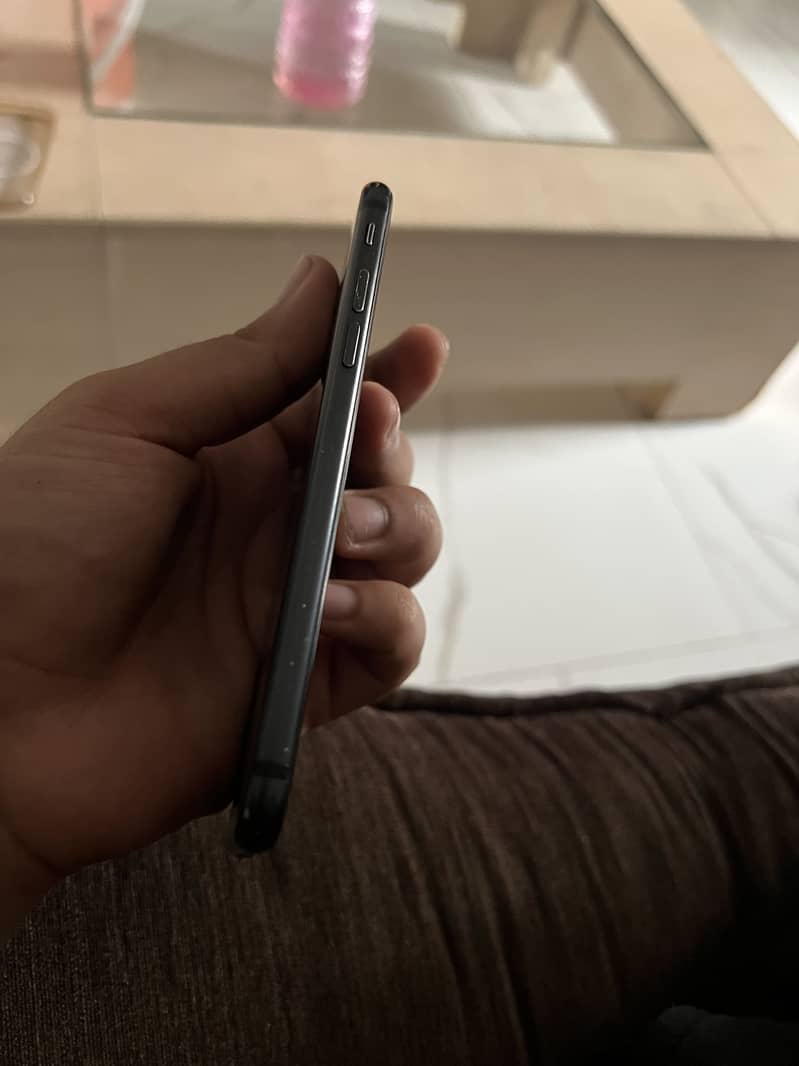Apple iPhone 7 4