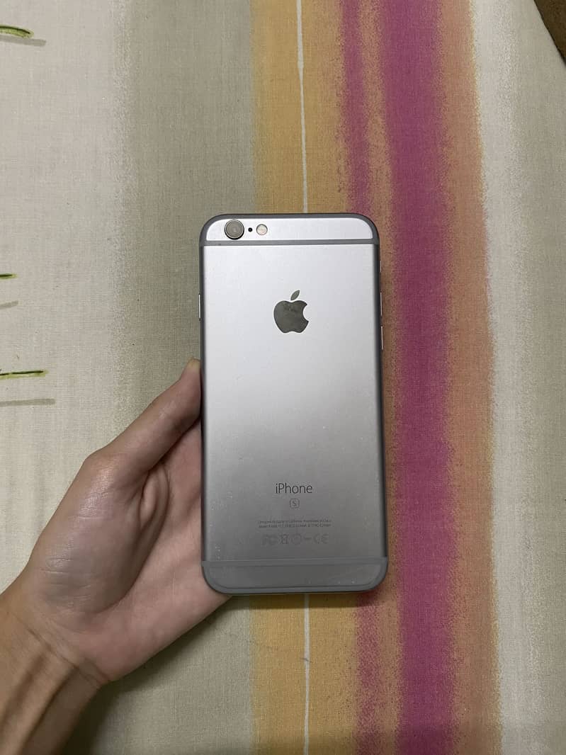 Apple iPhone 6S 1