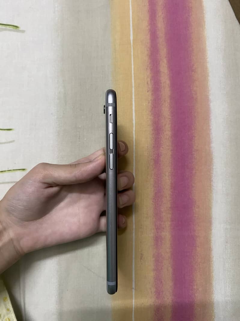 Apple iPhone 6S 5