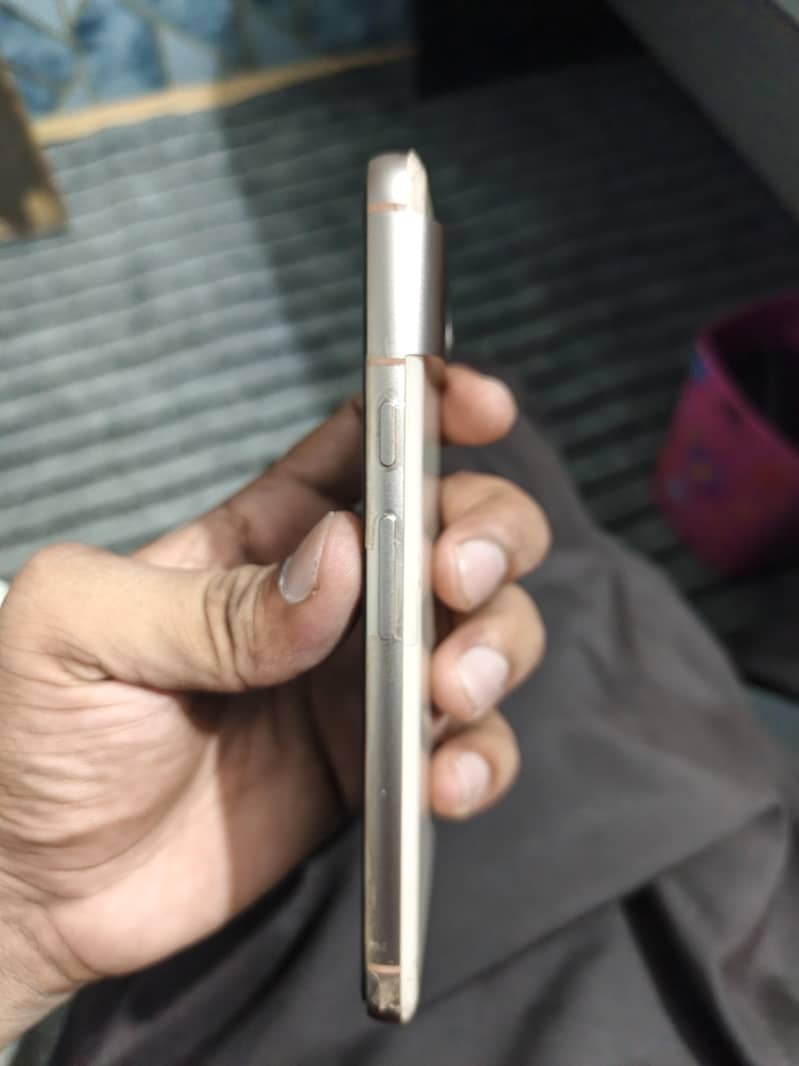 Google Pixel 8 1