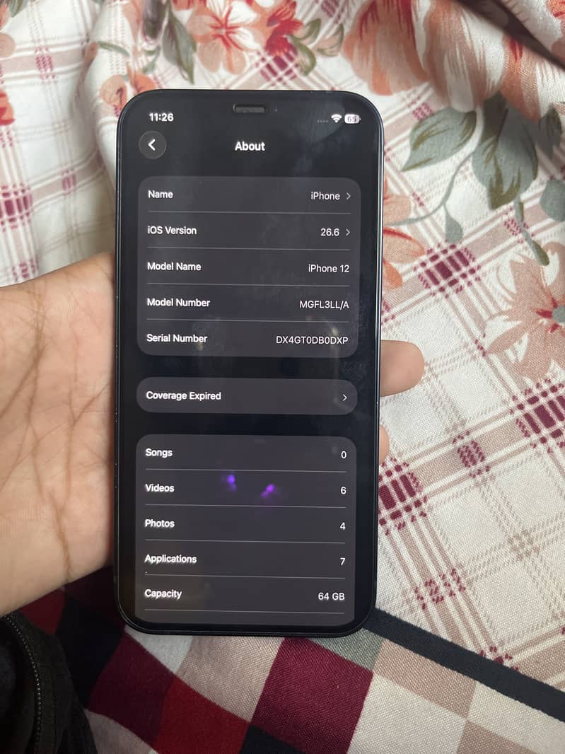 Apple iPhone 12 4