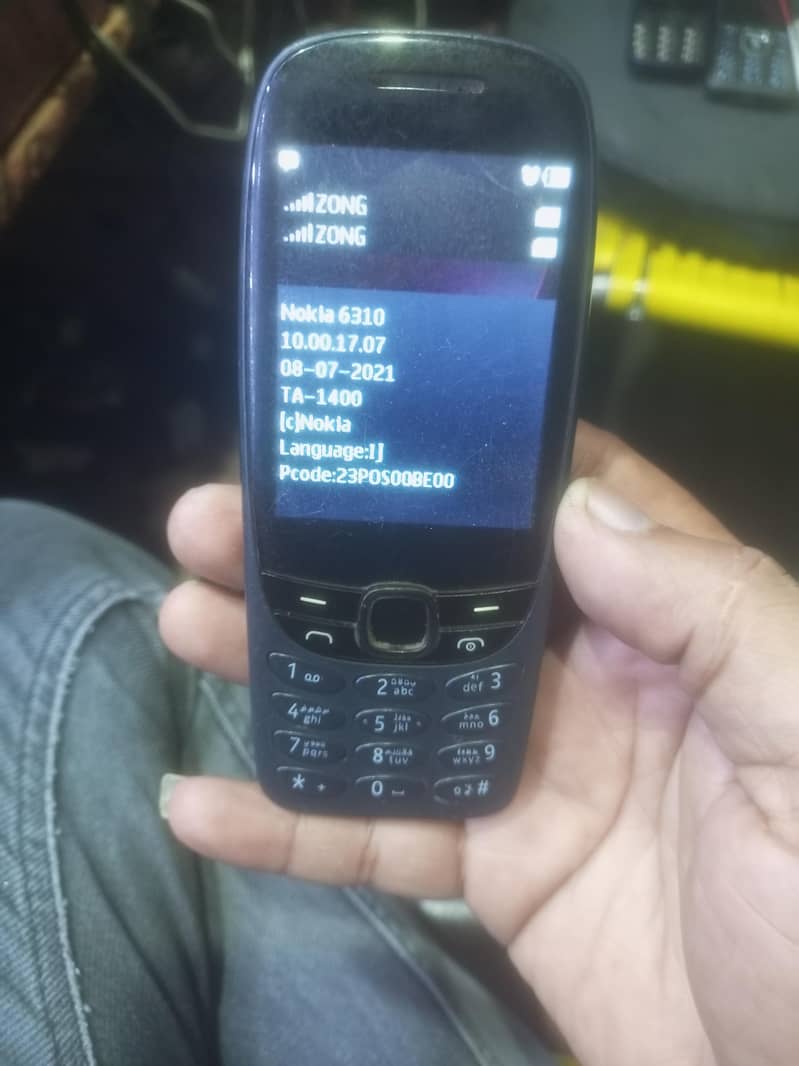 Nokia 6310 2