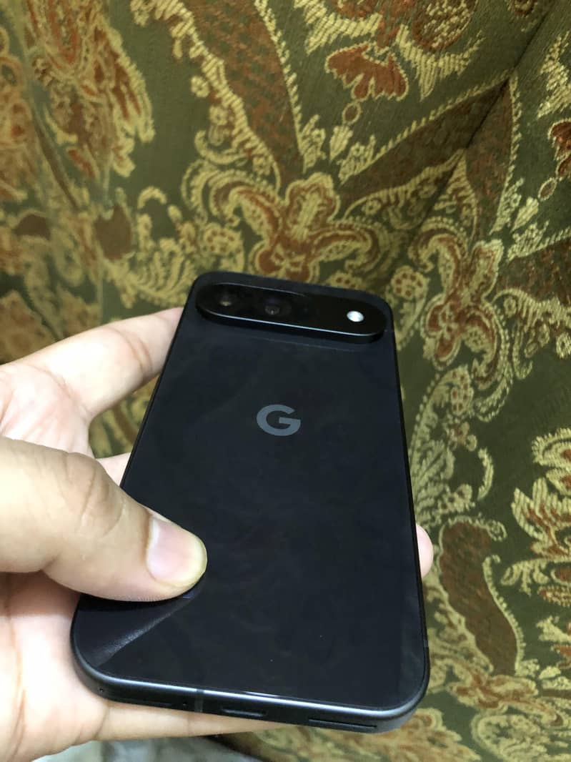 Google Pixel 9 3