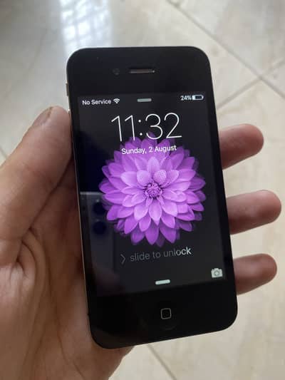iPhone 4s 10/10 Non PTA 95% Battery Health 8GB