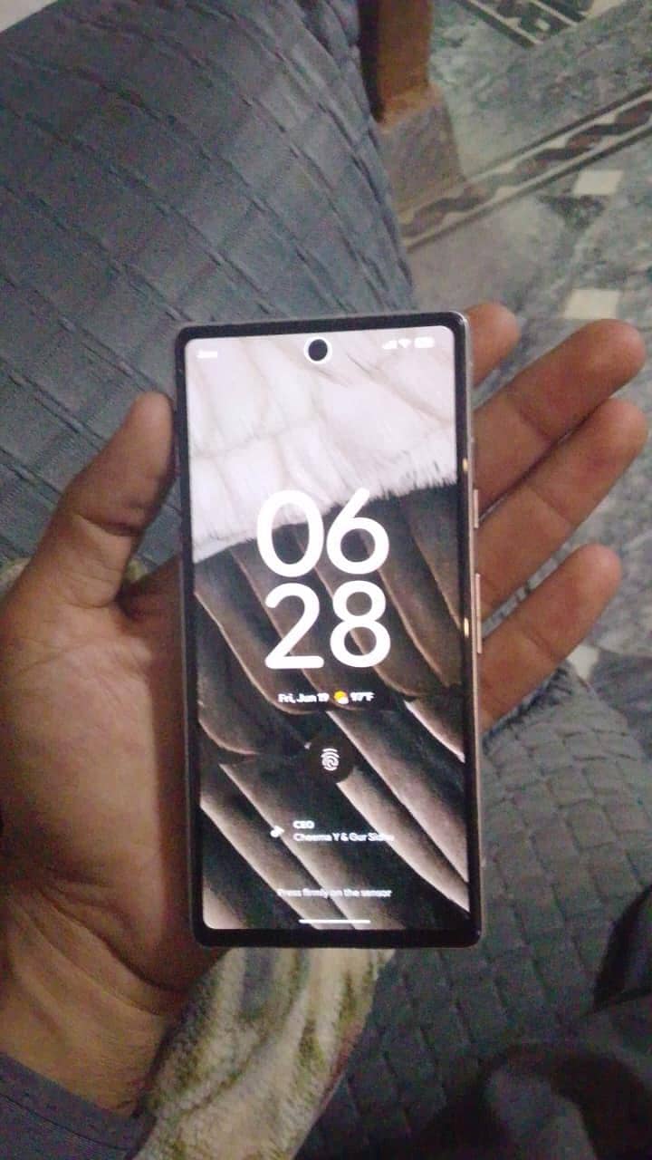 Google Pixel 7a 5