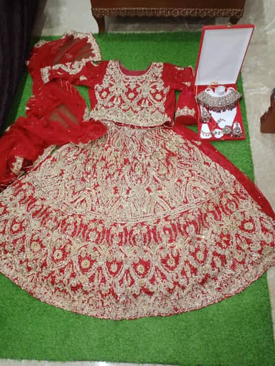 WEDDING BRIDAL LAHNGA kashi