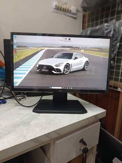 Dell 22" IPS LED Monitor Year: 2021 | Fresh UAE Import
