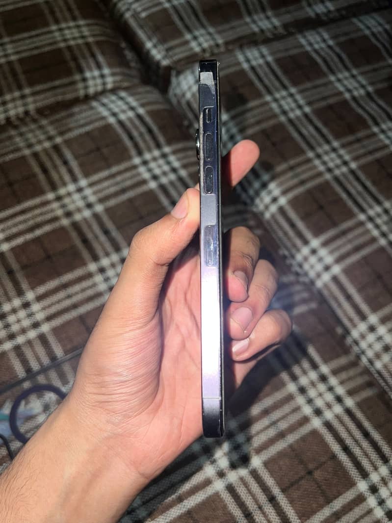 Apple iPhone 14 Pro Max 3