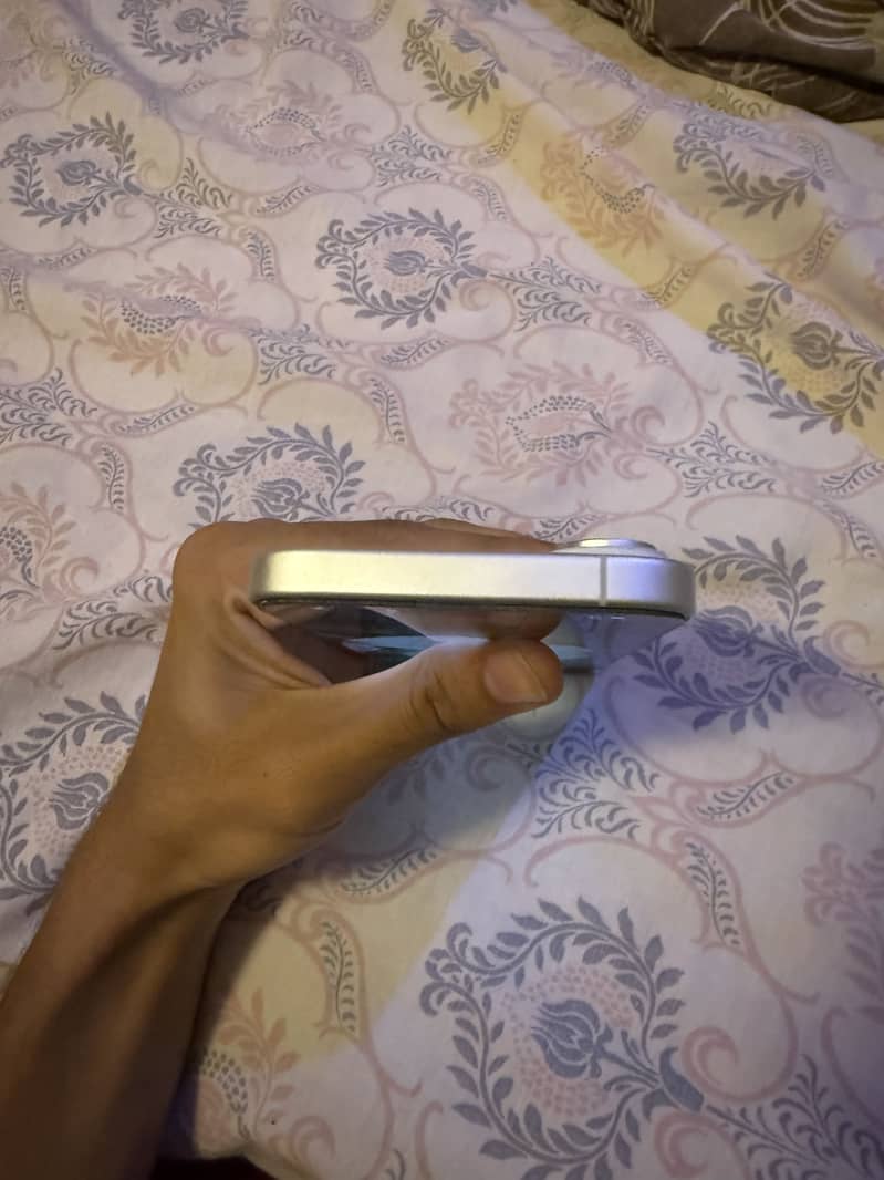 Apple iPhone 17 3