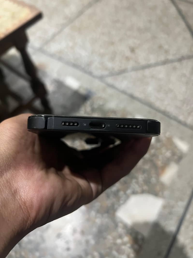 Apple iPhone 14 Pro Max 3