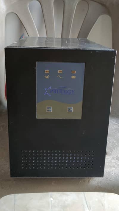 Prodigy 24 volt Pure sine wave inverter & Battery