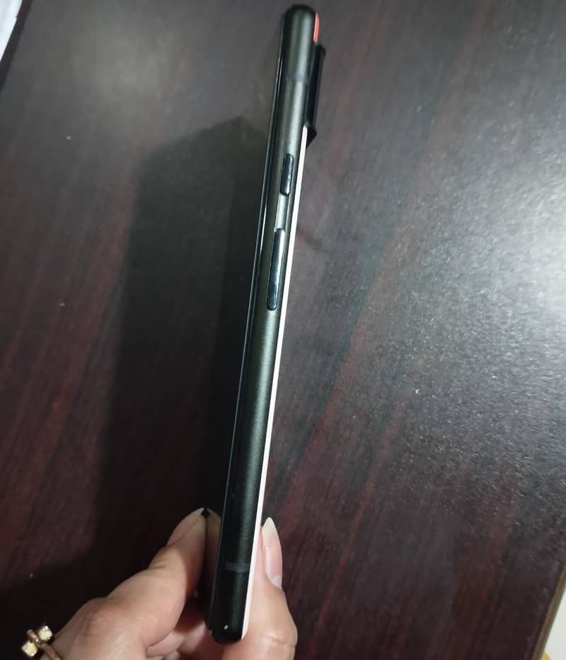 Google Pixel 6 5