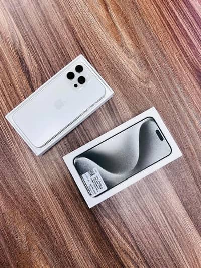 i Phone 8plus, 11,12,13,14,15 pro max on instalment Whatsap 3224144692