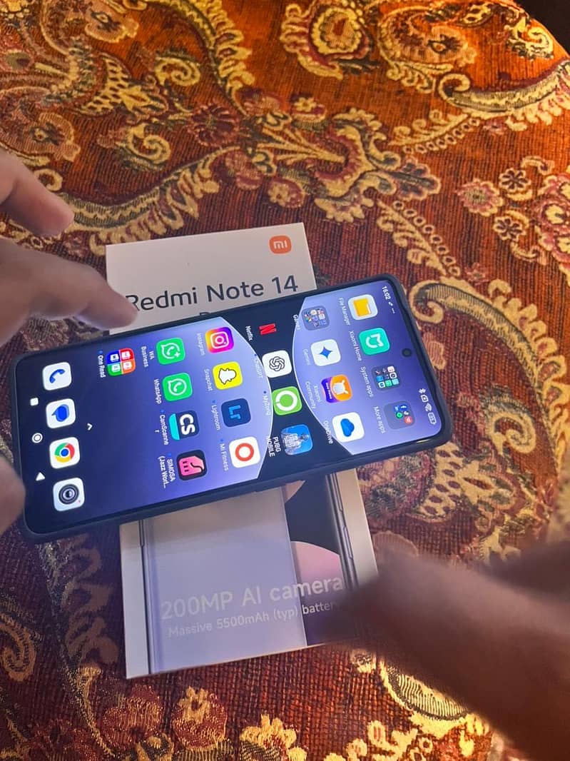 Xiaomi Redmi Note 14 Pro 4