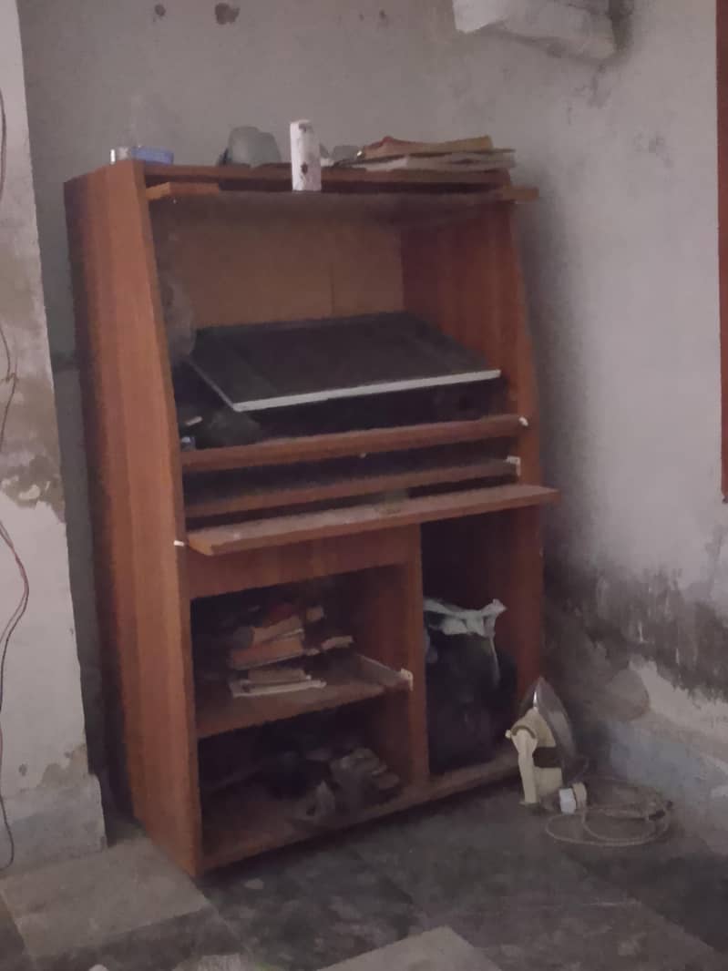 single bed almari computer trali 1