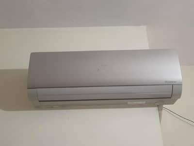 Haier DC inverter Split Ac Urgent Sale