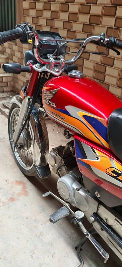 Honda cd 70 urgent sale like new