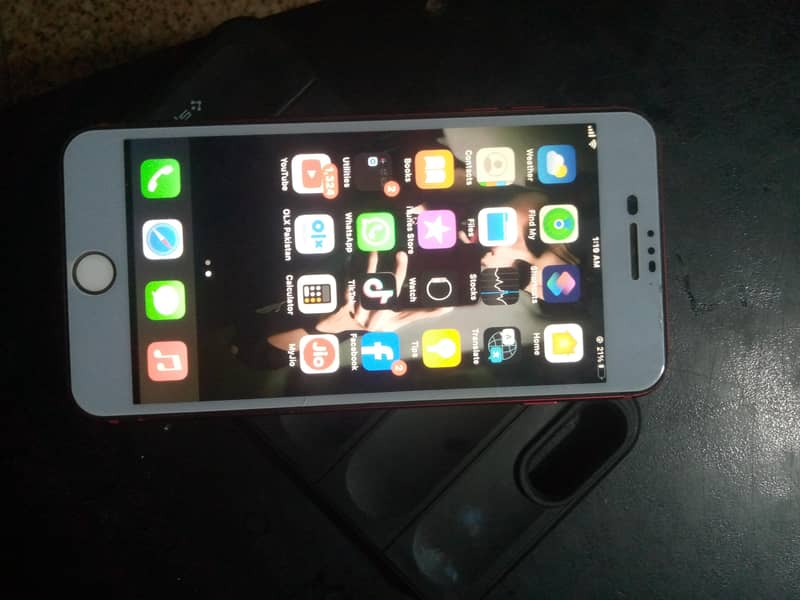 Apple iPhone 7 Plus 1