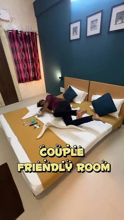 Rooms available couples rooms available