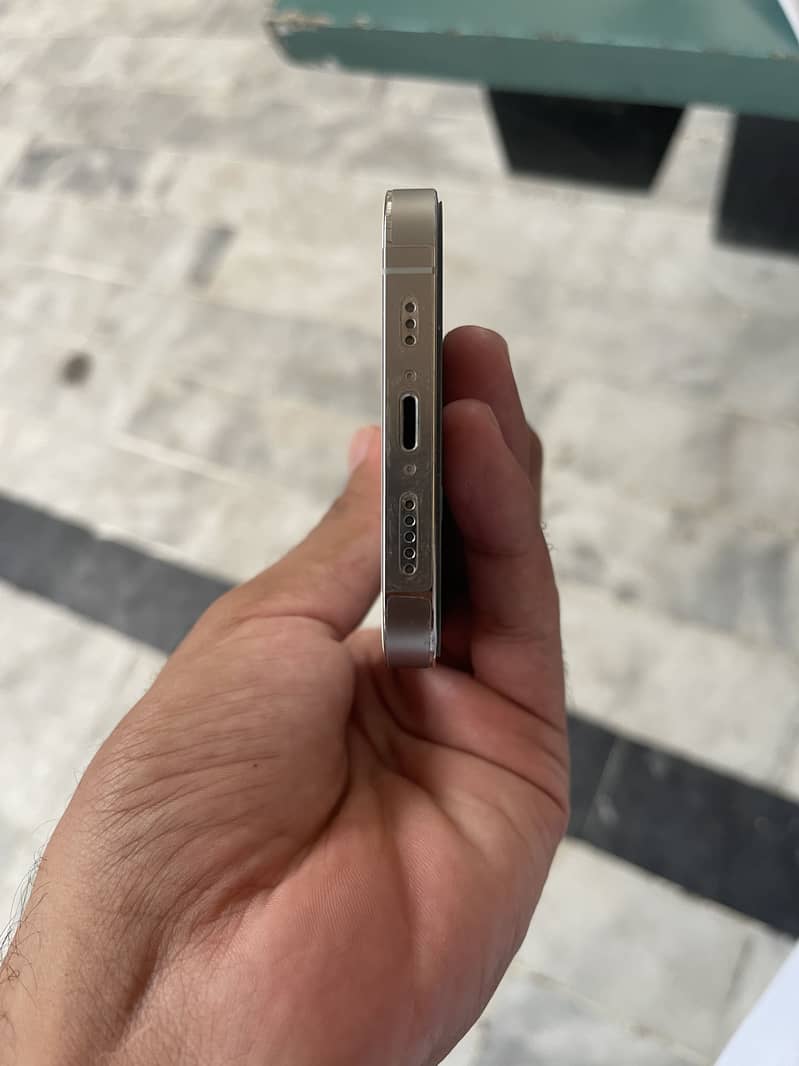 Apple iPhone 13 Pro 3