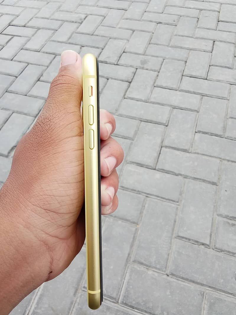 Apple iPhone 11 2