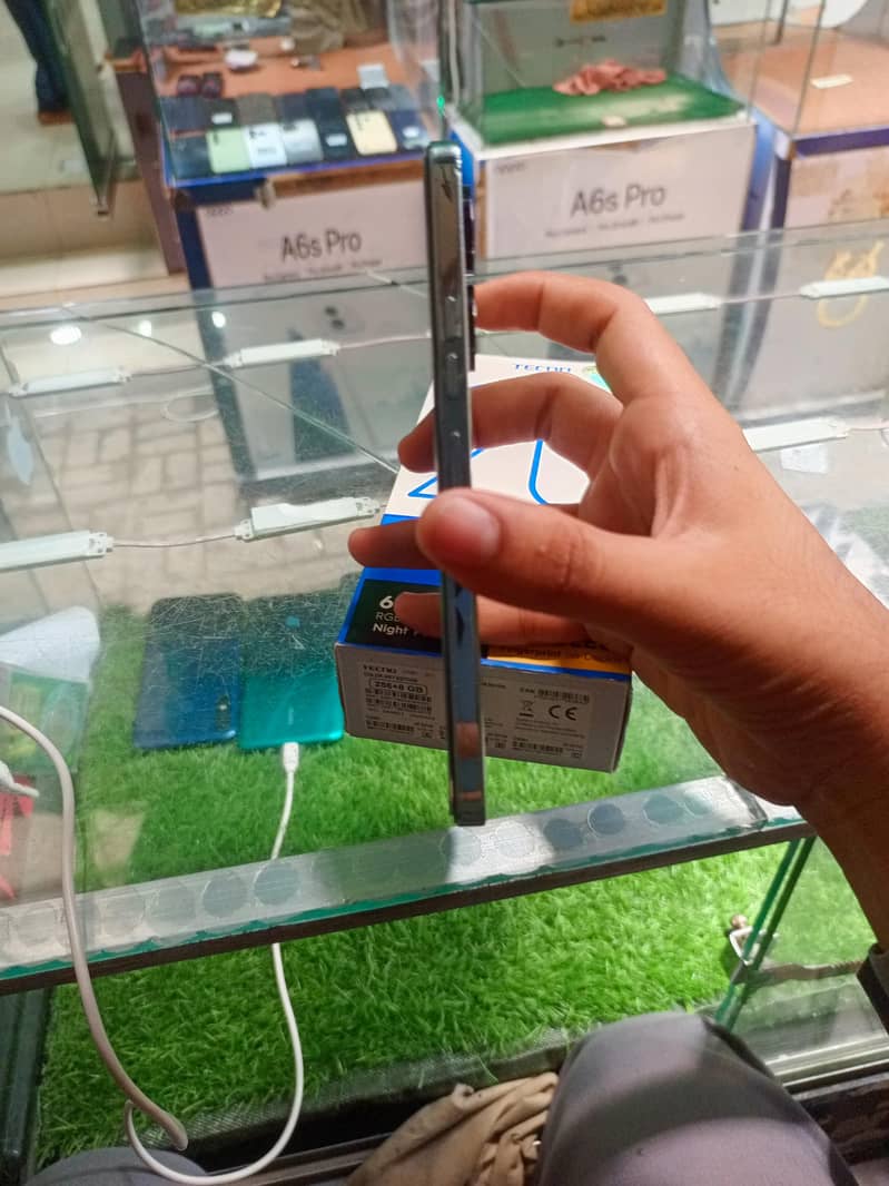 Tecno CAMON 20 2