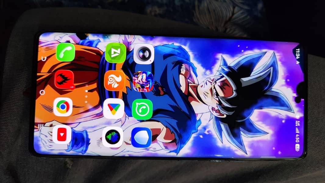 Tecno CAMON 40 Pro 1