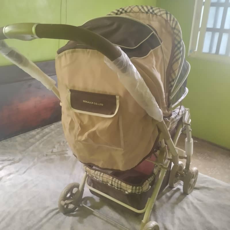 imported pram 0